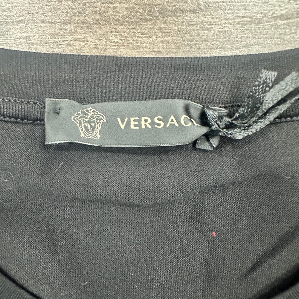 NWT Authentic Versace Men's Black & White Embroidered Logo Shirt - Size L - Picture 6 of 12